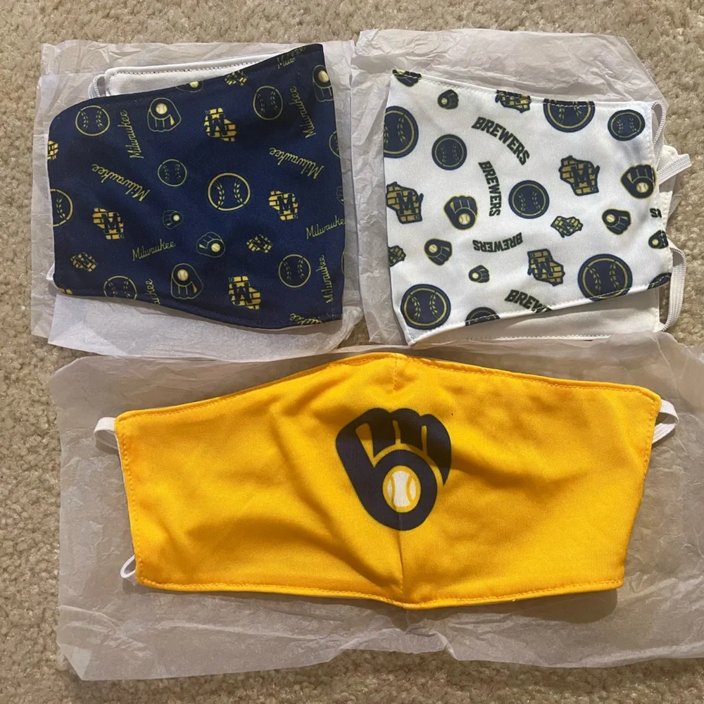 Fanatics Milwaukee Brewers 3-Pack Graphic Logo Print Face Mask MLB baseball team